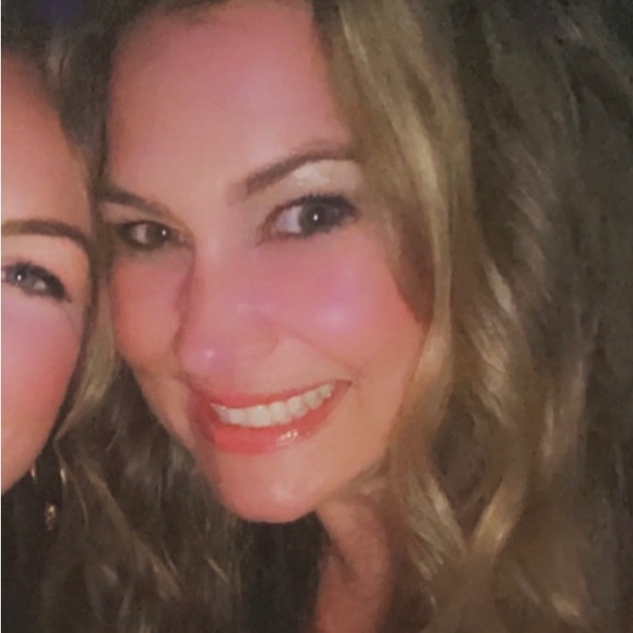 Meet your Posher, Vanessa - Picture 2 of 16